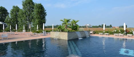 Classic Apartment, 2 Bedrooms | Pool | Outdoor pool