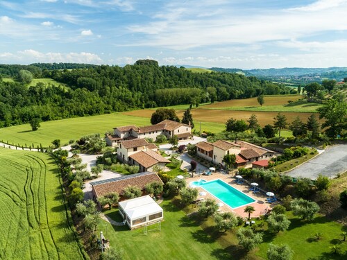 Farmhouse in Perugia With Swimming Pool
