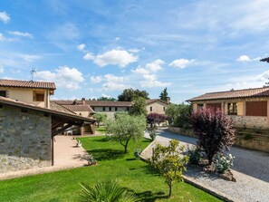 Garden - Farmhouse in Perugia With Swimming Pool (Perugia)