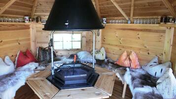 Appartement Classique, 1 chambre | Salle de séjour | Lecteur de DVD