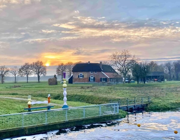 Miscellaneous - Comfortable Holiday Home in Voorst in a Tranquil Location (Voorst)