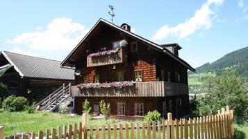 Rumah Klasik, 2 kamar tidur | Eksterior