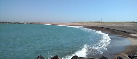 คอมฟอร์ทอพาร์ทเมนท์, 2 ห้องนอน | วิวริมน้ำ