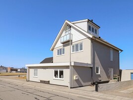 Classic Apartment, 2 Bedrooms | Exterior