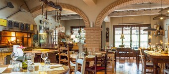 Quaint Cottage in Citta Della Pieve With Pool