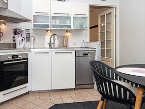 Classic House, 2 Bedrooms | Interior
