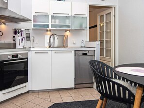 Classic House, 2 Bedrooms | Interior