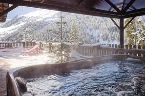 Bañera de hidromasaje exterior