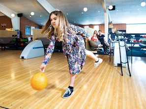 Fitness facility - 6 Person Holiday Home on a Holiday Park in Blavand (Blavand)