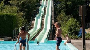 Maison Confort, 3 chambres | Piscine | Piscine extérieure