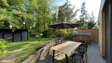 Tempat makan outdoor