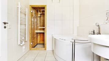 Classic Apartment, 1 Bedroom | Spa treatment