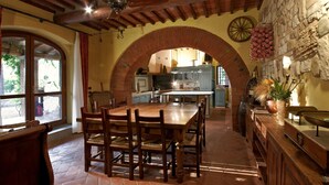 Premium Cottage, 2 Bedrooms | Living room - Comfortable Cottages in Loro Ciuffenna (Terranuova Bracciolini)