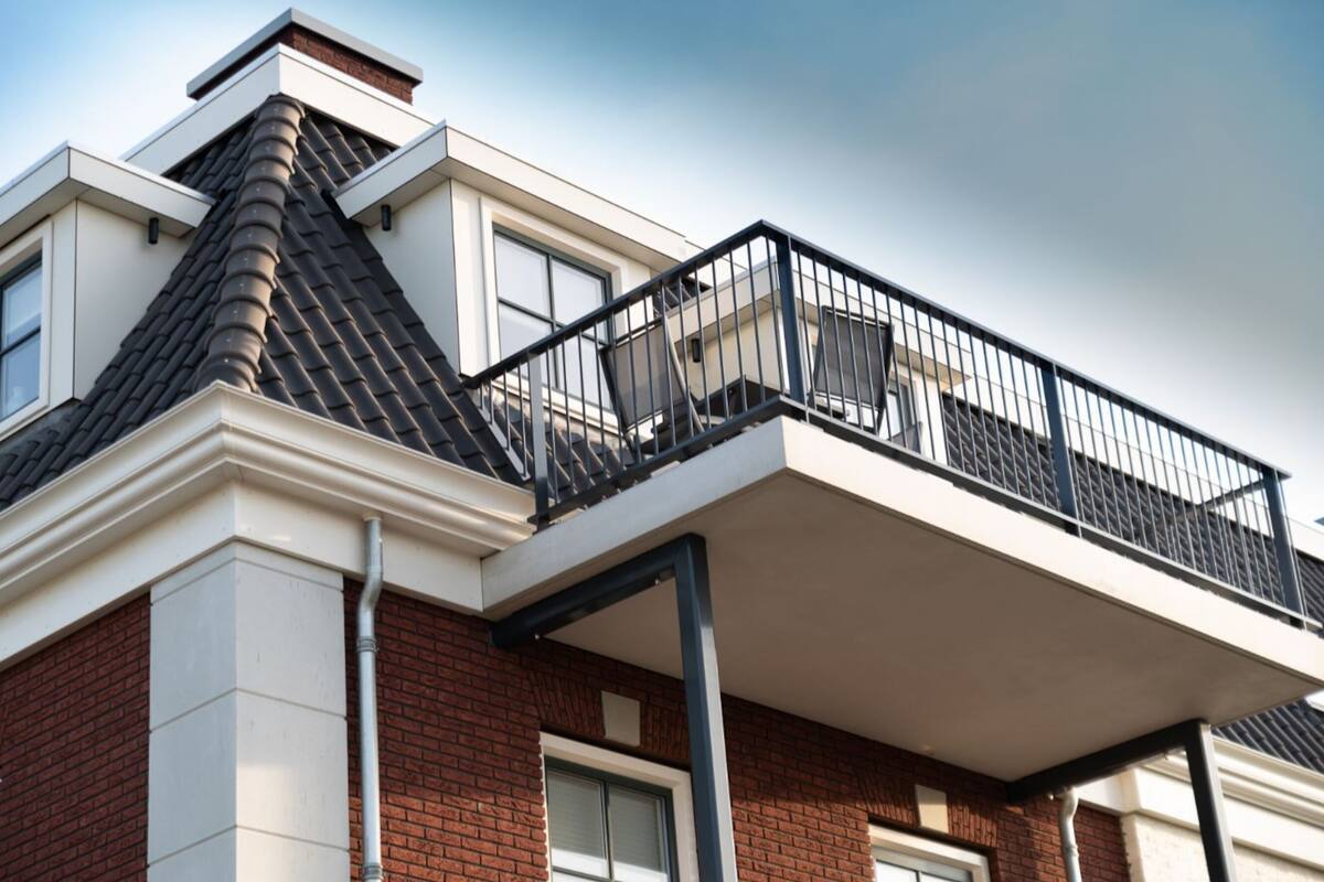 Classic Apartment, 2 Bedrooms | Balcony