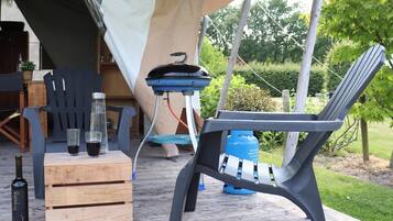 Classic Tent, 4 Bedrooms | Balcony