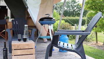 Classic Tent, 4 Bedrooms | Balcony