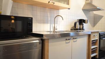 Comfort-Apartment, 2 Schlafzimmer | Eigene Küche | Kühlschrank, Mikrowelle, Ofen, Geschirrspüler