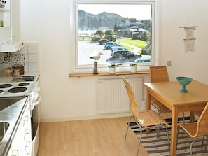 Classic Apartment, 2 Bedrooms | Interior