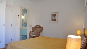Unclassified image, 2 of 70, button - Horacio Villa is Located Near the Center of Vilamoura (Loulé)