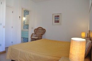 6 camere, con arredamento individuale, ferro/asse da stiro, lenzuola
