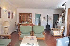 Comfort-Villa, 3 Schlafzimmer | Wohnzimmer | Kamin, DVD-Player