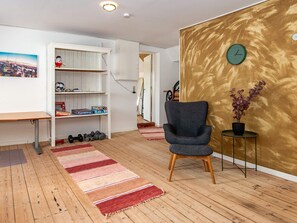 Classic House, 4 Bedrooms | Interior - 8 Person Holiday Home in Norre Nebel (Norre Nebel)