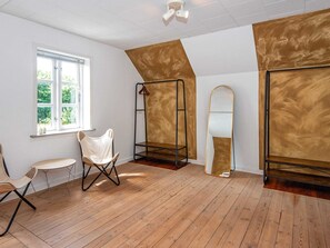 Classic House, 4 Bedrooms | Interior