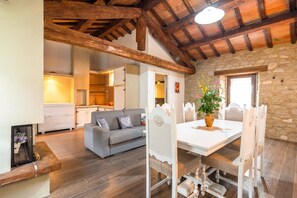 Maison Classique, 3 chambres | Salle de séjour