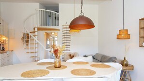 Ảnh chưa phân loại, 2 trong số 81 ảnh, nút
