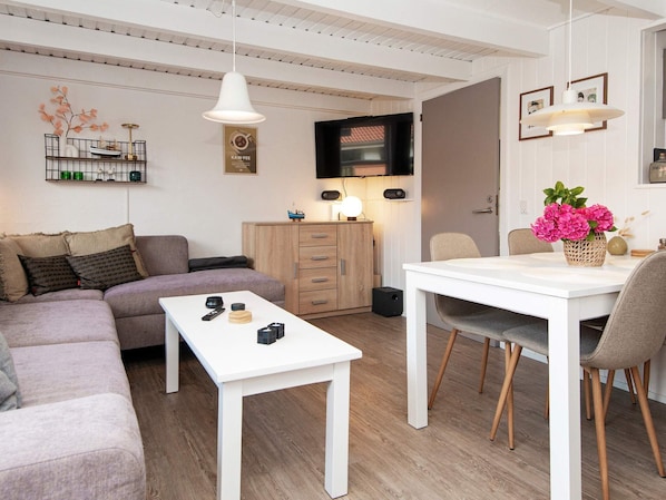 Interior - 6 Person Holiday Home on a Holiday Park in Hemmet (Hemmet)