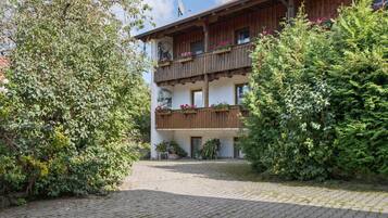 Comfort House, 2 Bedrooms | Reception