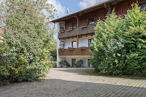 Comfort House, 2 Bedrooms | Reception