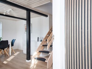 Classic House, 3 Bedrooms | Interior - 4 Person Holiday Home in Sydals (Sydals)