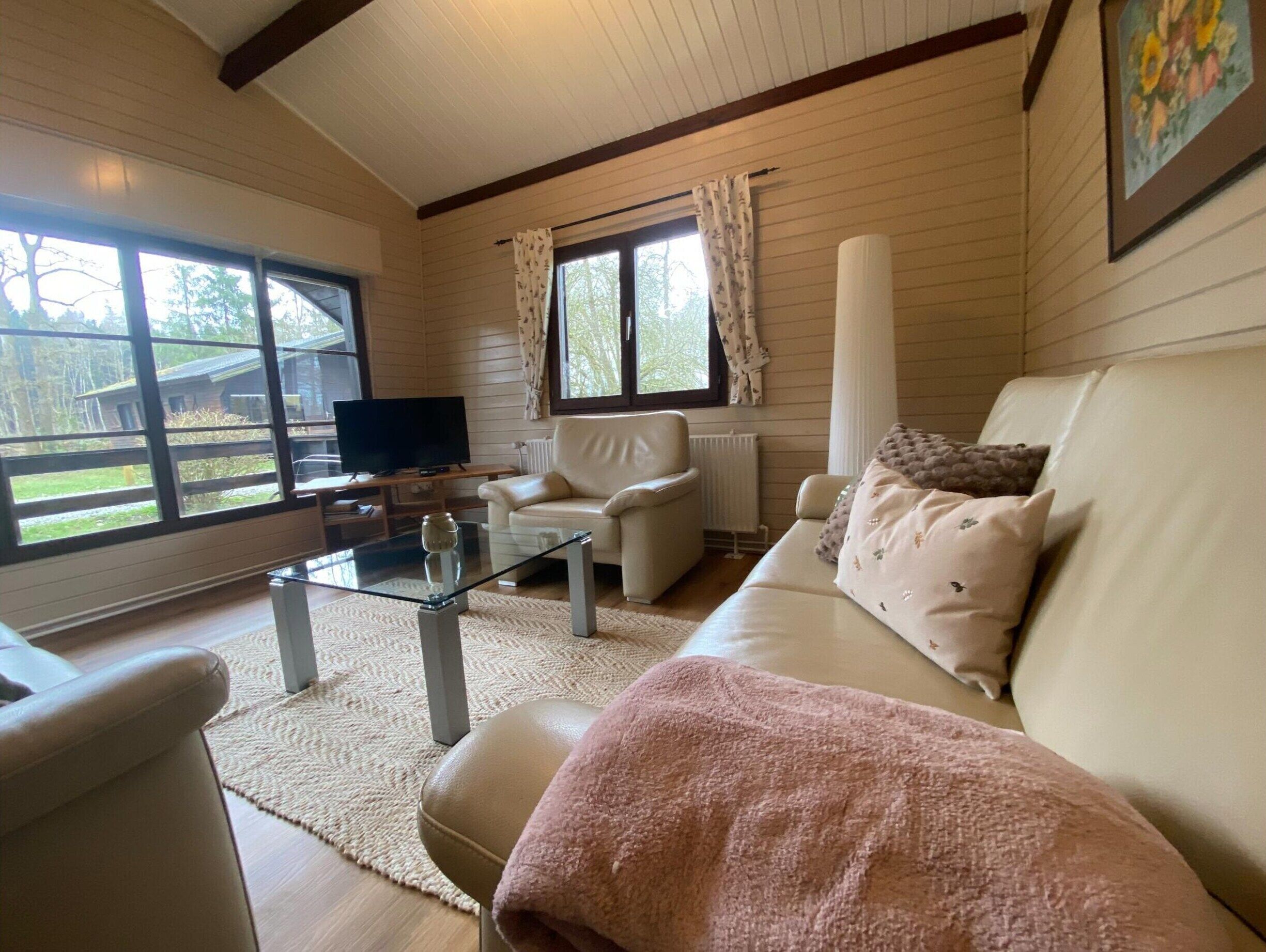 Comfort House, 2 Bedrooms | Living room
