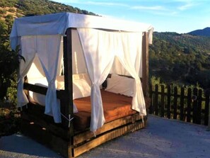 Casa de campo Confort, 5 habitaciones | Jardines del alojamiento