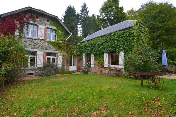 Quaint Holiday Home In Bievre In The Forest - Vresse-sur-Semois