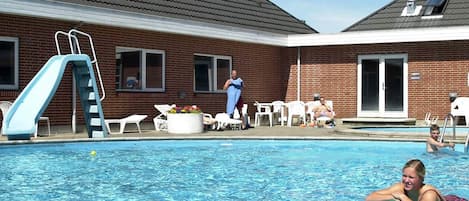 Indoor pool, outdoor pool