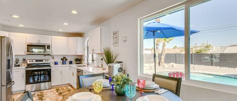 House (3 Bedrooms) | Interior