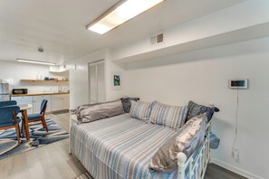 Apartment (0 Bedroom) | Interior - Daytona Beach Studio: Walk to Boardwalk + Pier! (Daytona Beach)