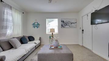 House (1 Bedroom) | Interior