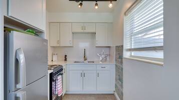 House (1 Bedroom) | Interior