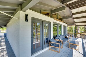 House (4 Bedrooms) | Interior - Lake O' the Pines Retreat: Private Dock! (Jefferson)