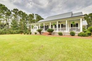 House (6 Bedrooms) | Interior