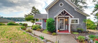 Bayfront Home w/ Private Beach in Vaughn!