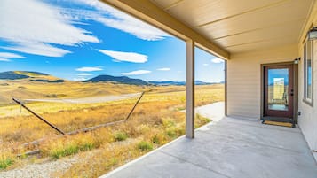 House (3 Bedrooms) | Front of property