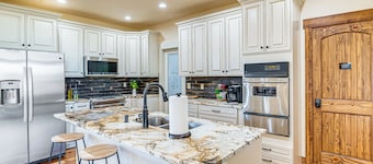 Mtn-view Home w/ Public Land Access in Guffey!