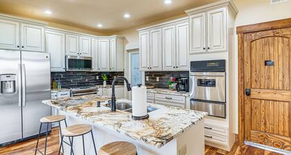 Mtn-view Home w/ Public Land Access in Guffey!