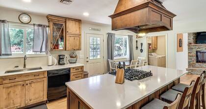 Near Woodland Lake Park: Home w/ Fire Pit!