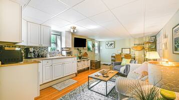 Apartment (1 Bedroom) | Interior