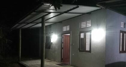 Charming 1-bedroom house with WiFi, AC in peaceful Katunayaka